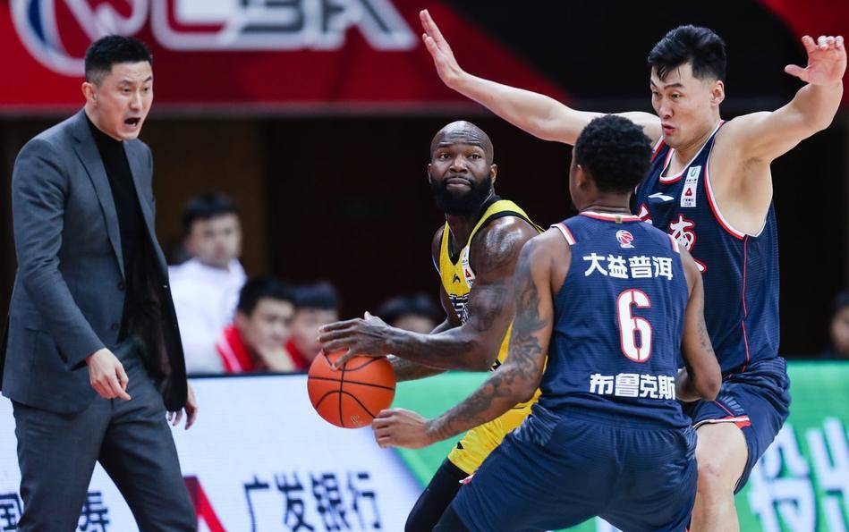 Kaiyun体育App下载,-辽宁本钢训练开放日，今晚绝杀压哨引欢呼，意大利杯在即，控场能力受关注(开训动员令2025原文)