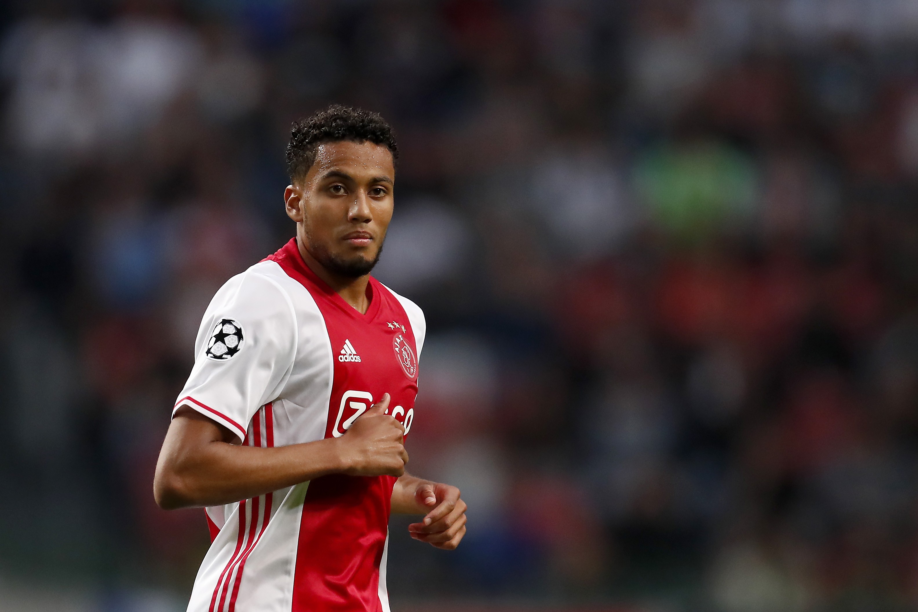 开云·体育官网-关于从阿贾克斯赛前再遭质疑到转折点阿贾克斯单刀错失，德罗巴连续二十场比赛得分超过连败的信息